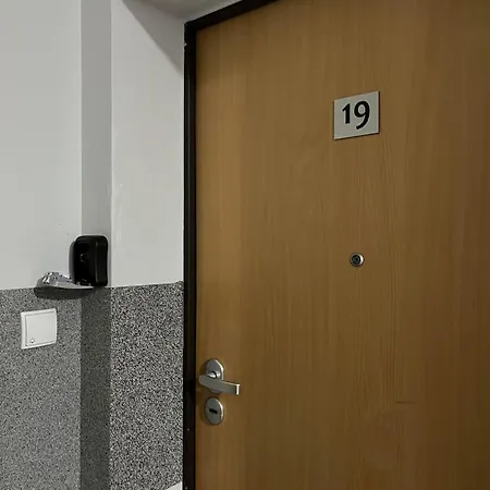 شقة Sara Z Balkonem Oleśnica