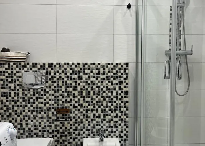 Sara Z Balkonem 아파트 Oleśnica